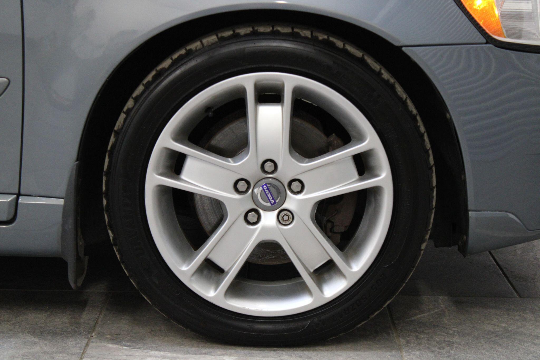Volvo V50 - Image 9
