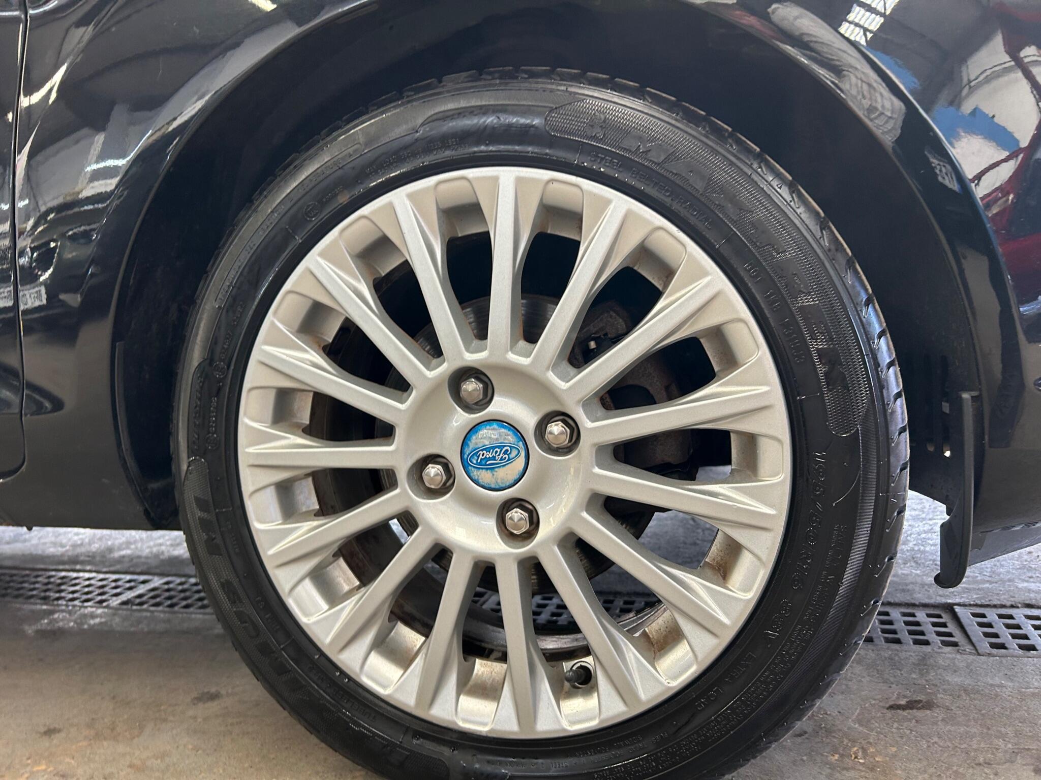 Ford Fiesta - Image 26