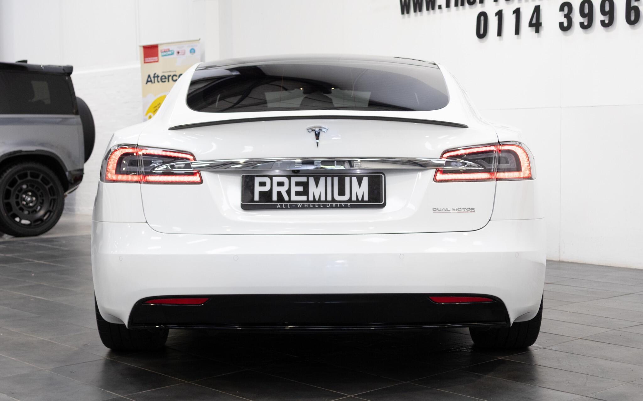 Tesla Model S - Image 8