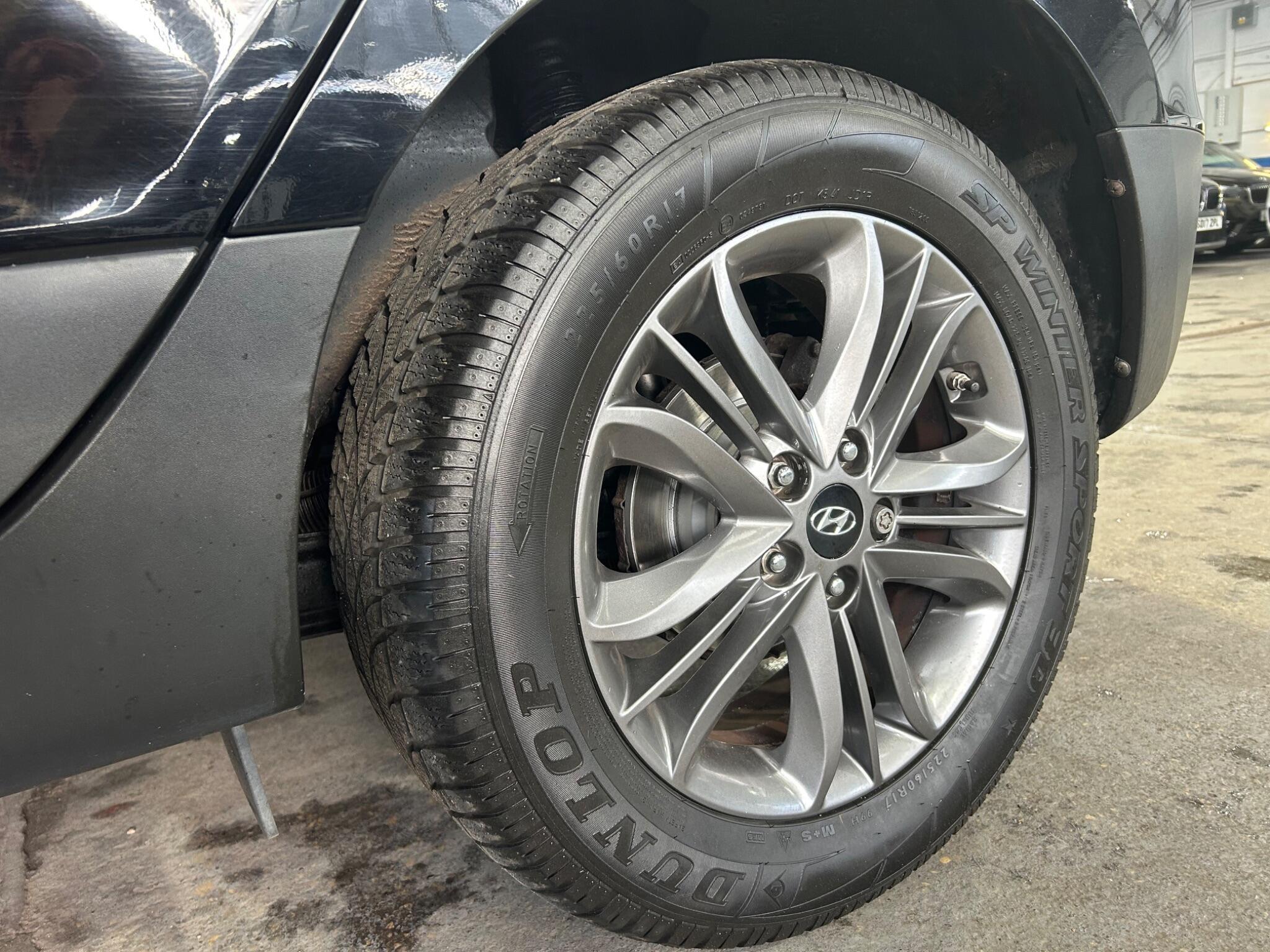 Hyundai ix35 - Image 33