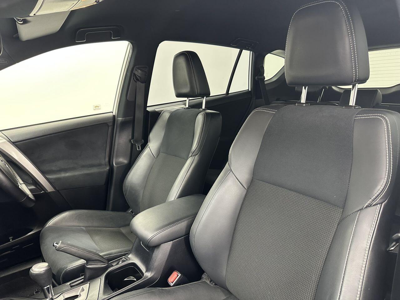 Toyota RAV4 - Image 12