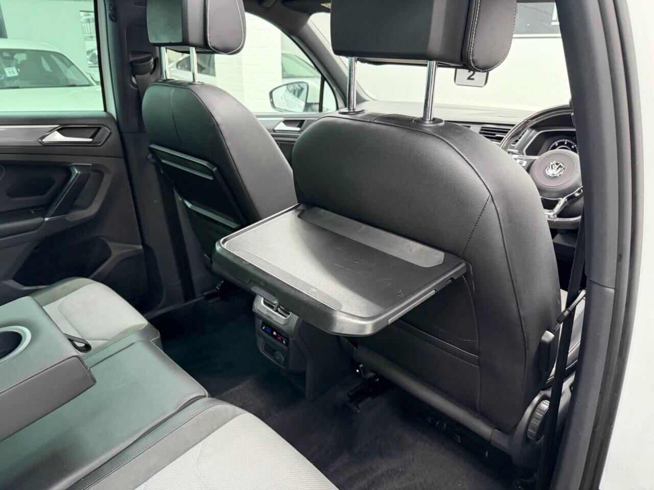 Volkswagen Tiguan - Image 20