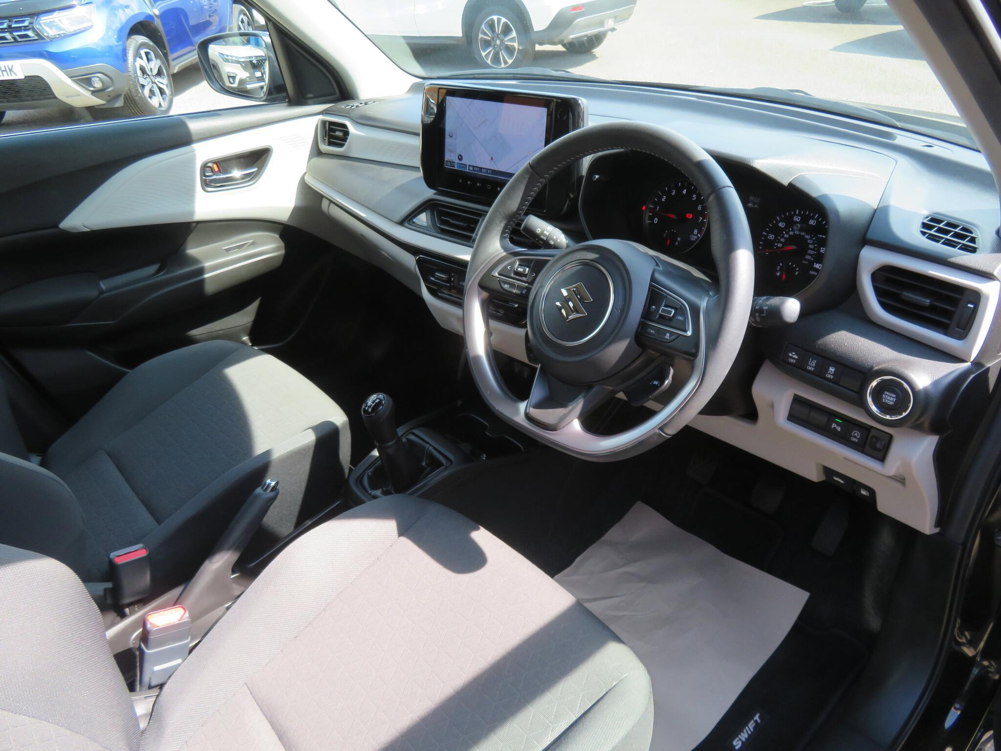 Suzuki Swift - Image 10