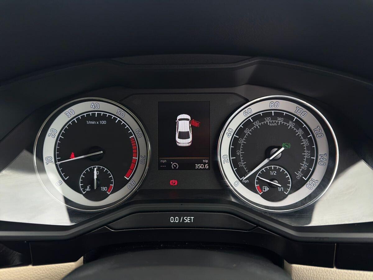 Skoda Superb - Image 18