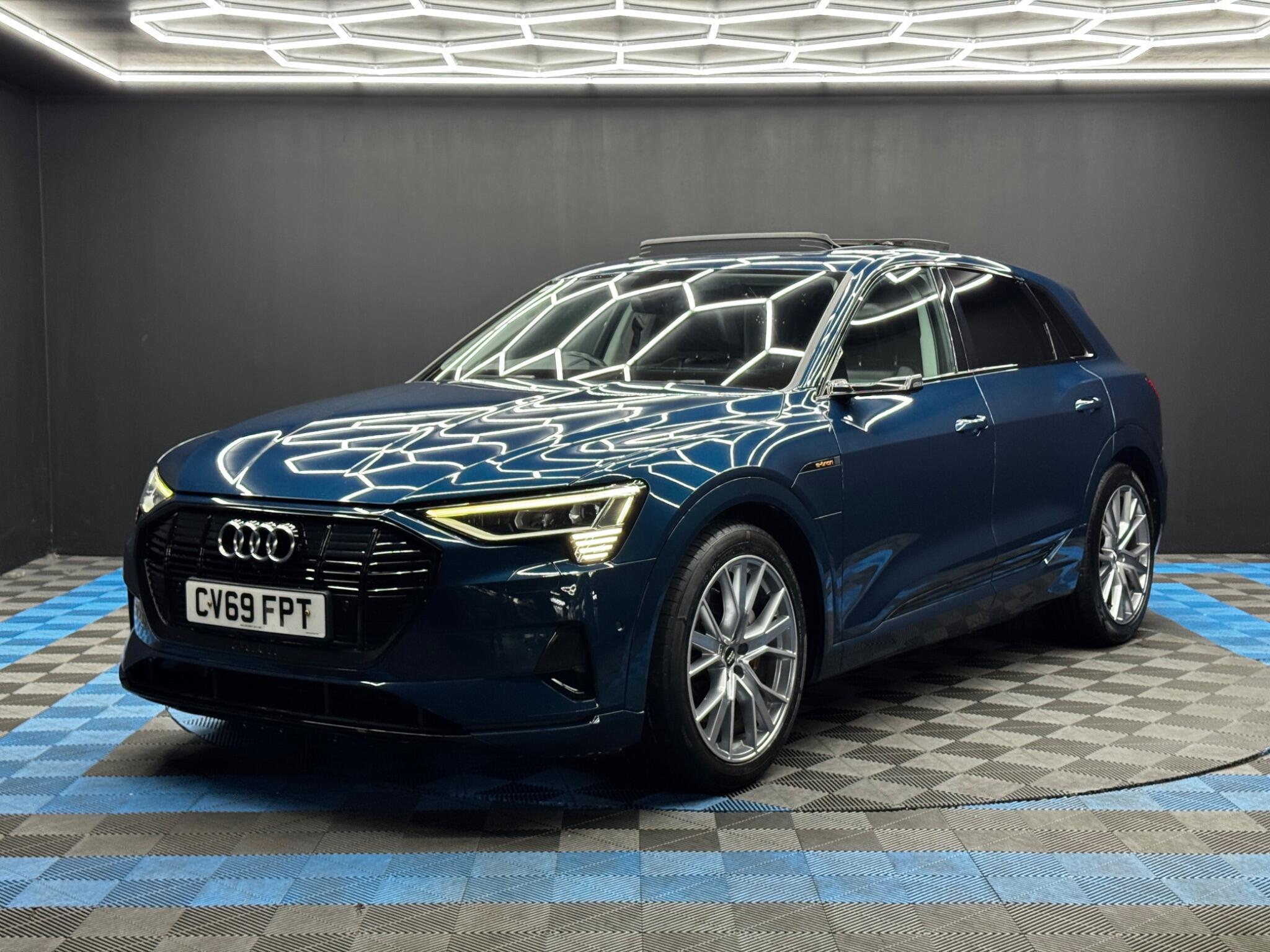 Audi E-Tron - Image 3