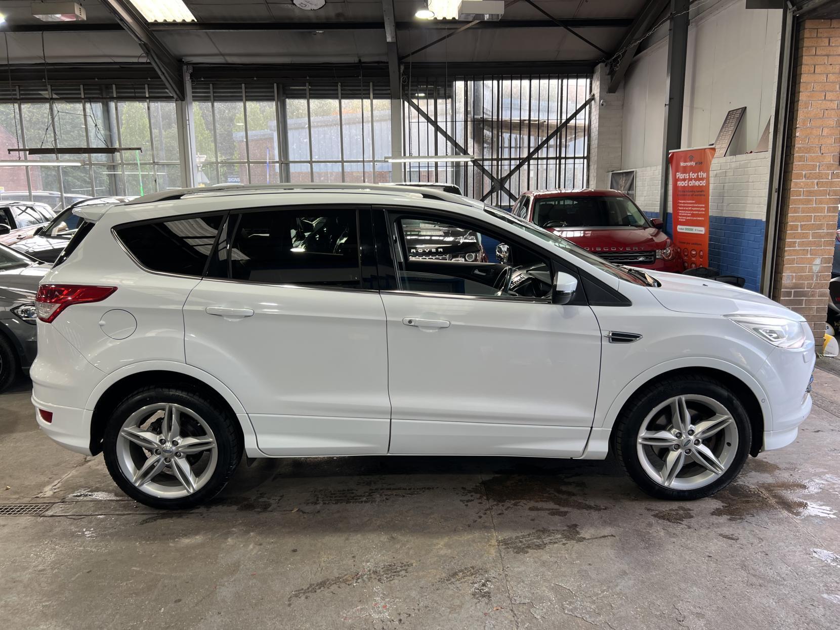 Ford Kuga - Image 8