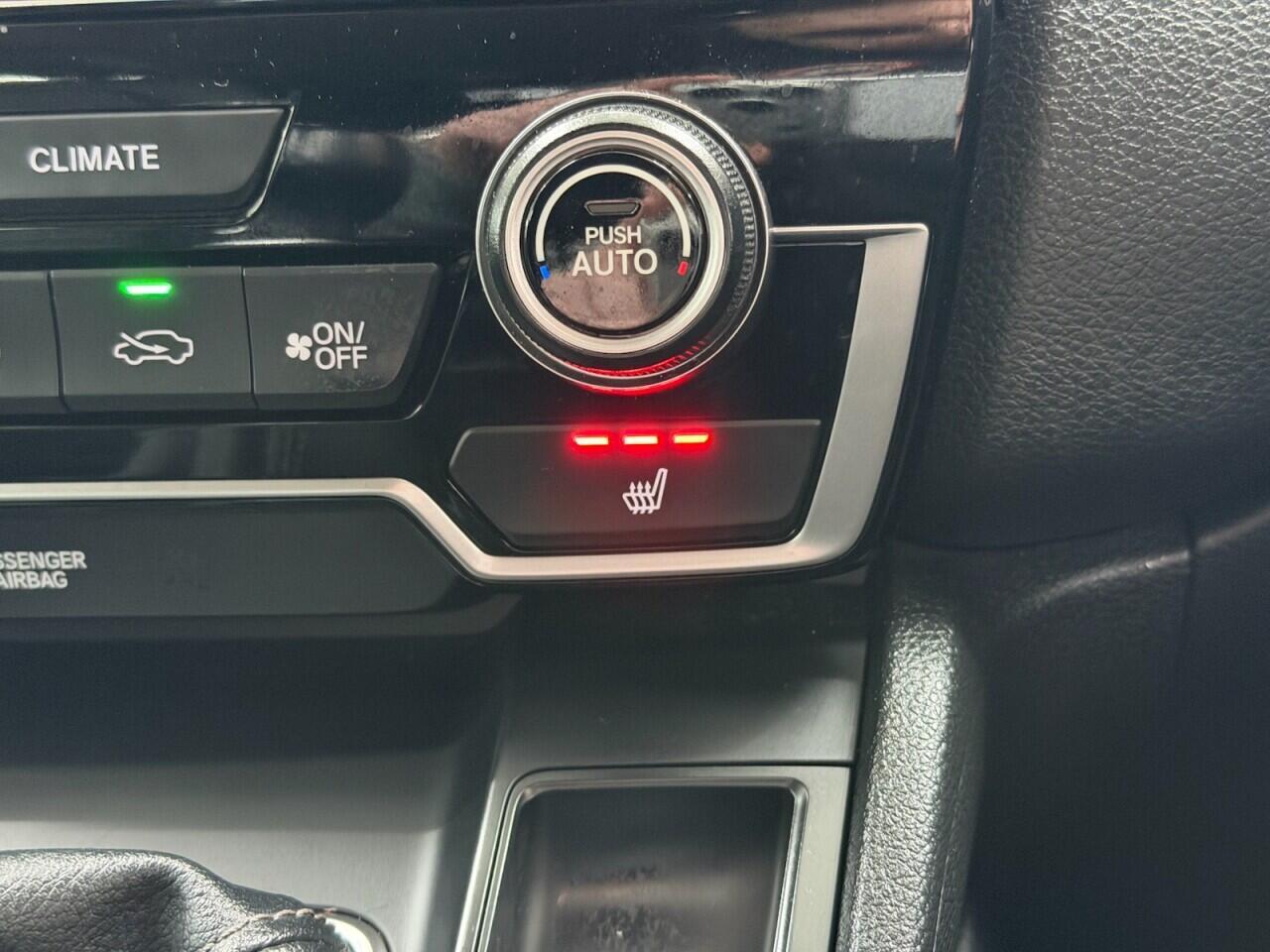 Honda CR-V - Image 32