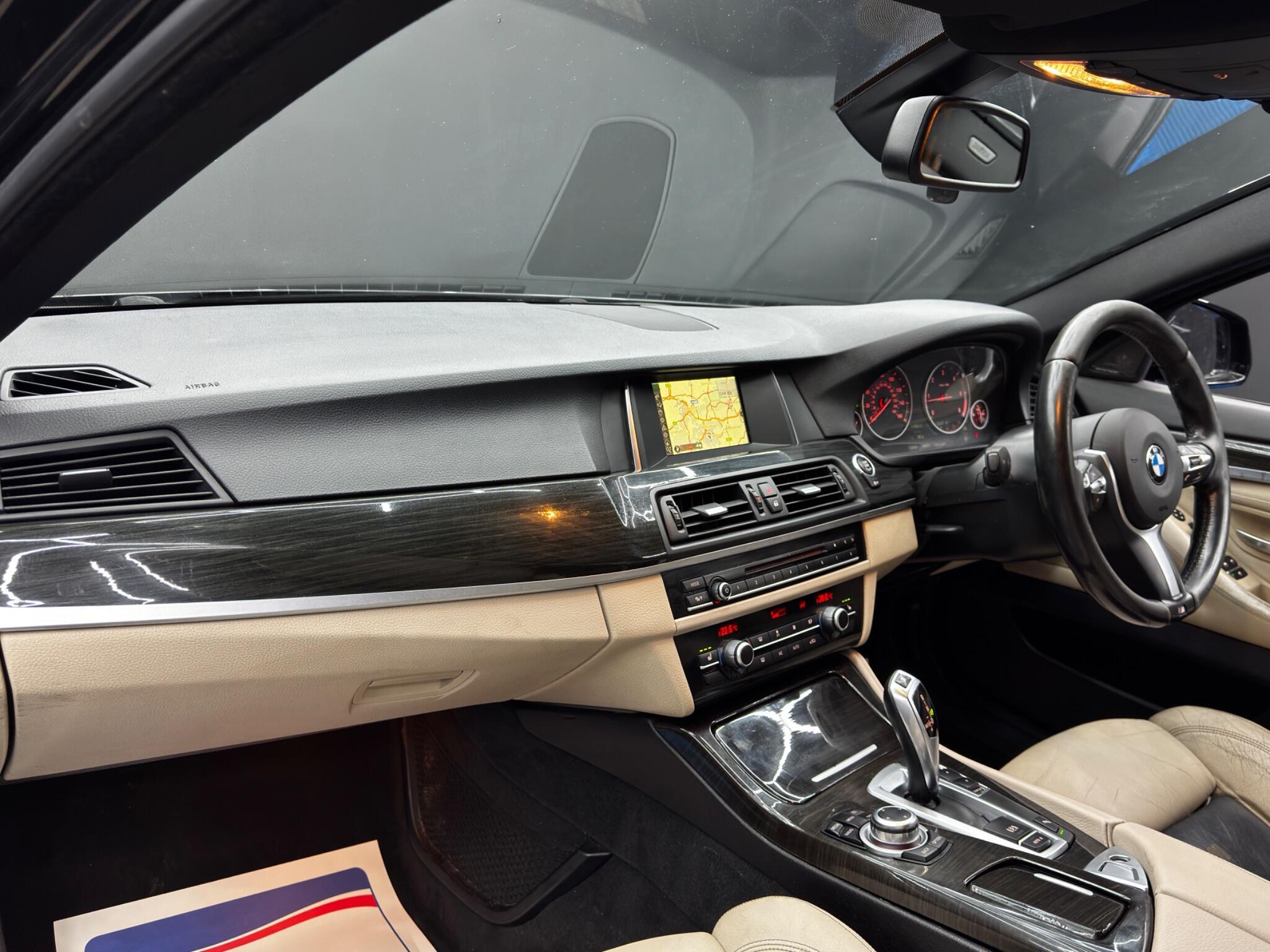BMW 5 Series - Image 11