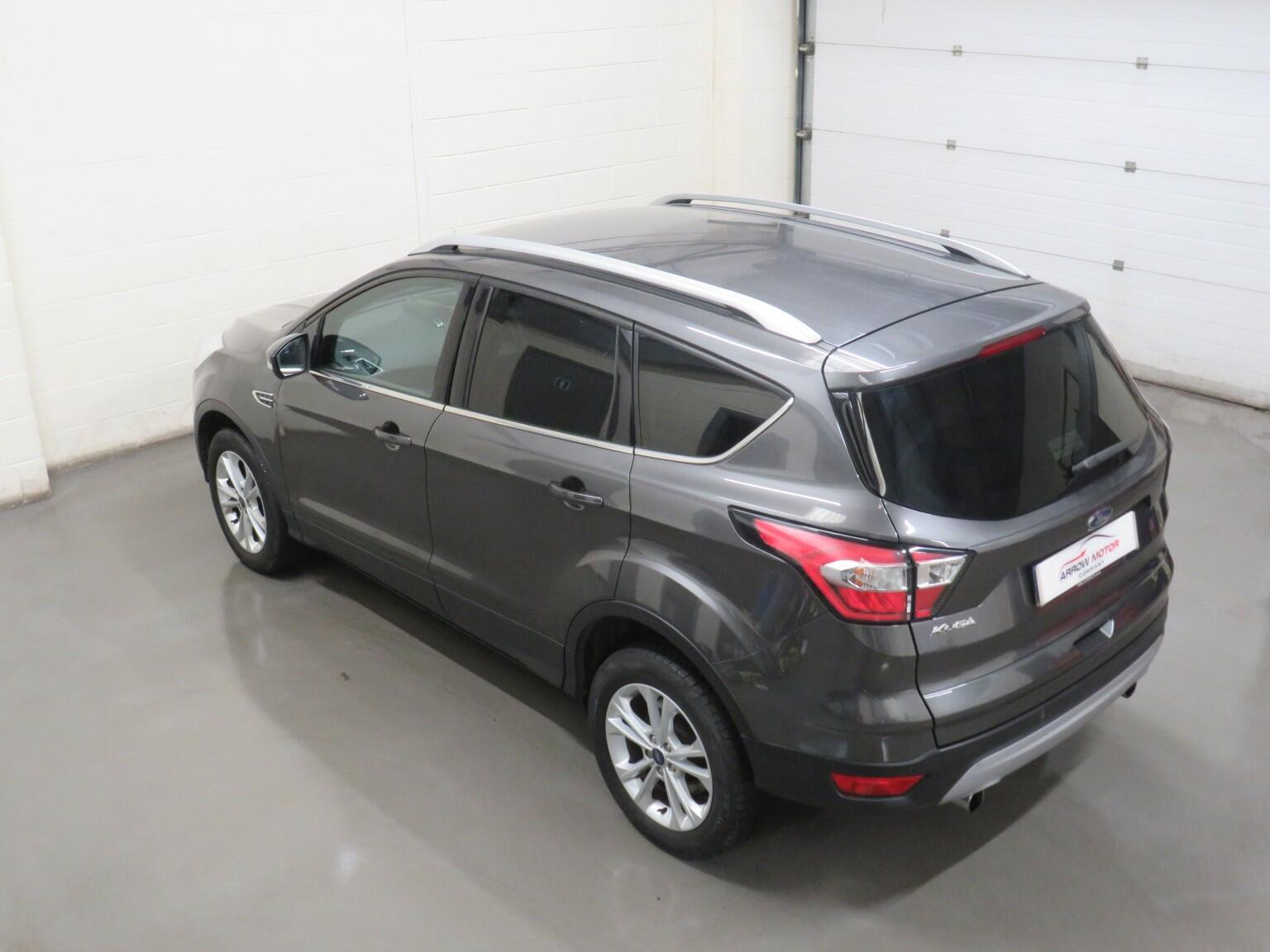 Ford Kuga - Image 11