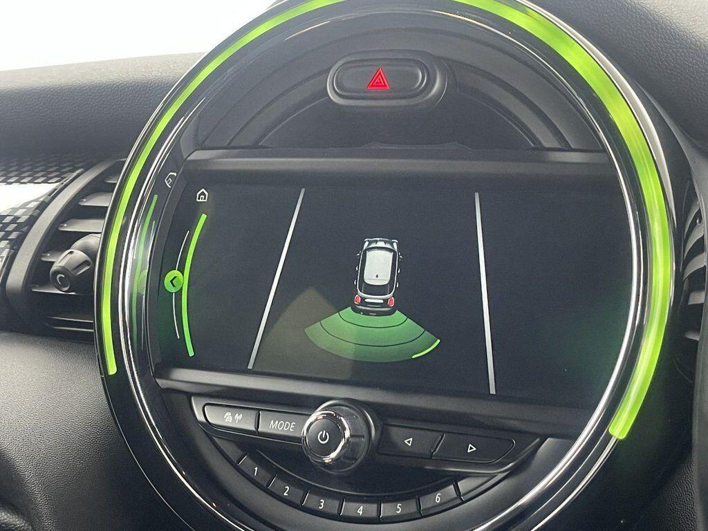 MINI Hatch - Image 31