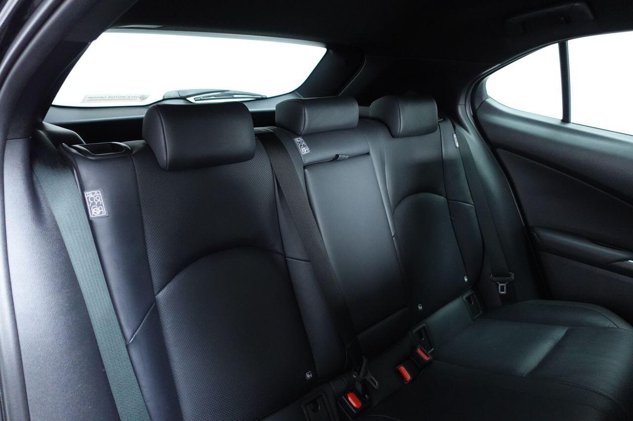 Lexus UX - Image 15