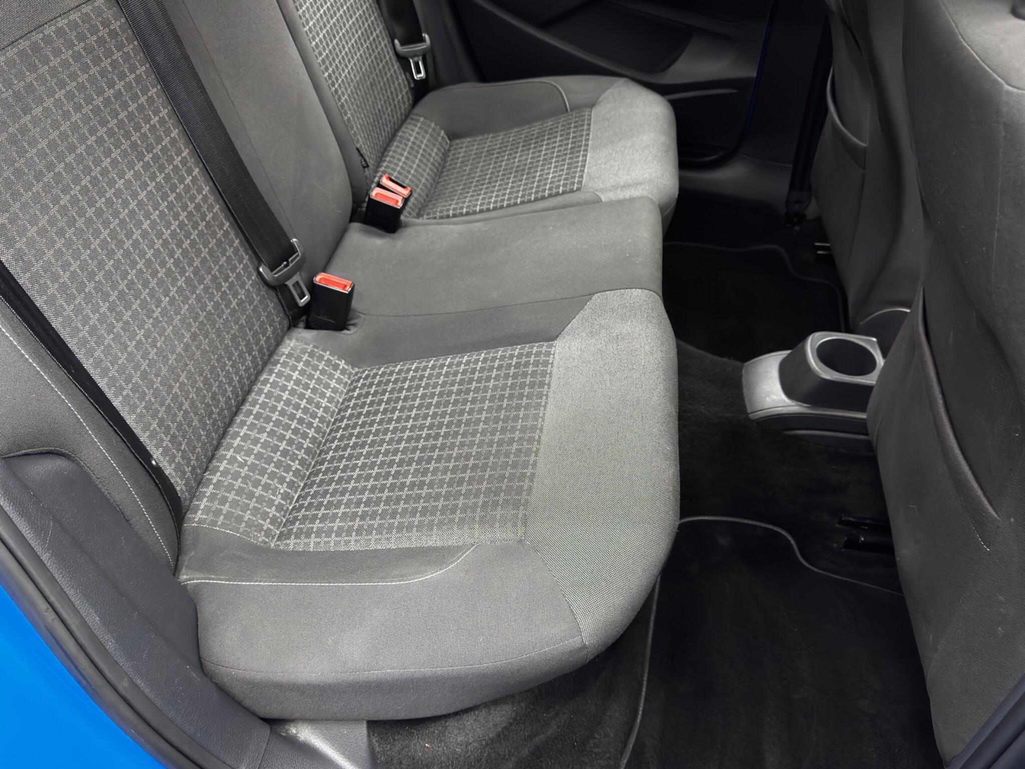 Volkswagen Polo - Image 16