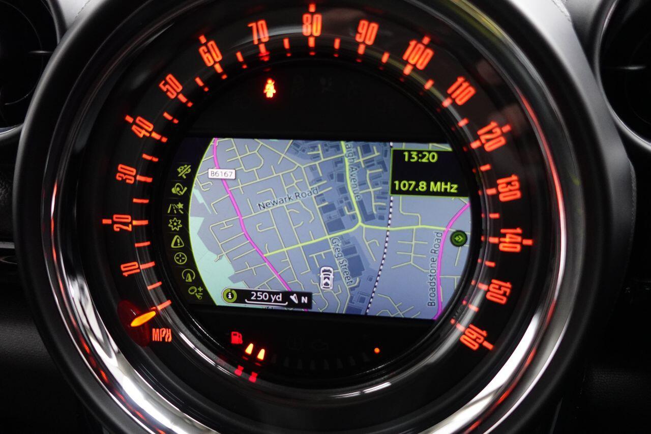 MINI Countryman - Image 2