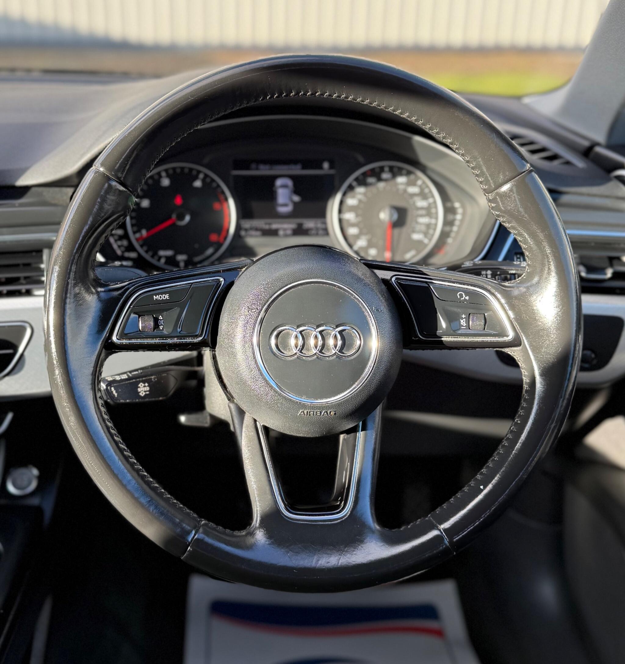 Audi A4 Avant - Image 32