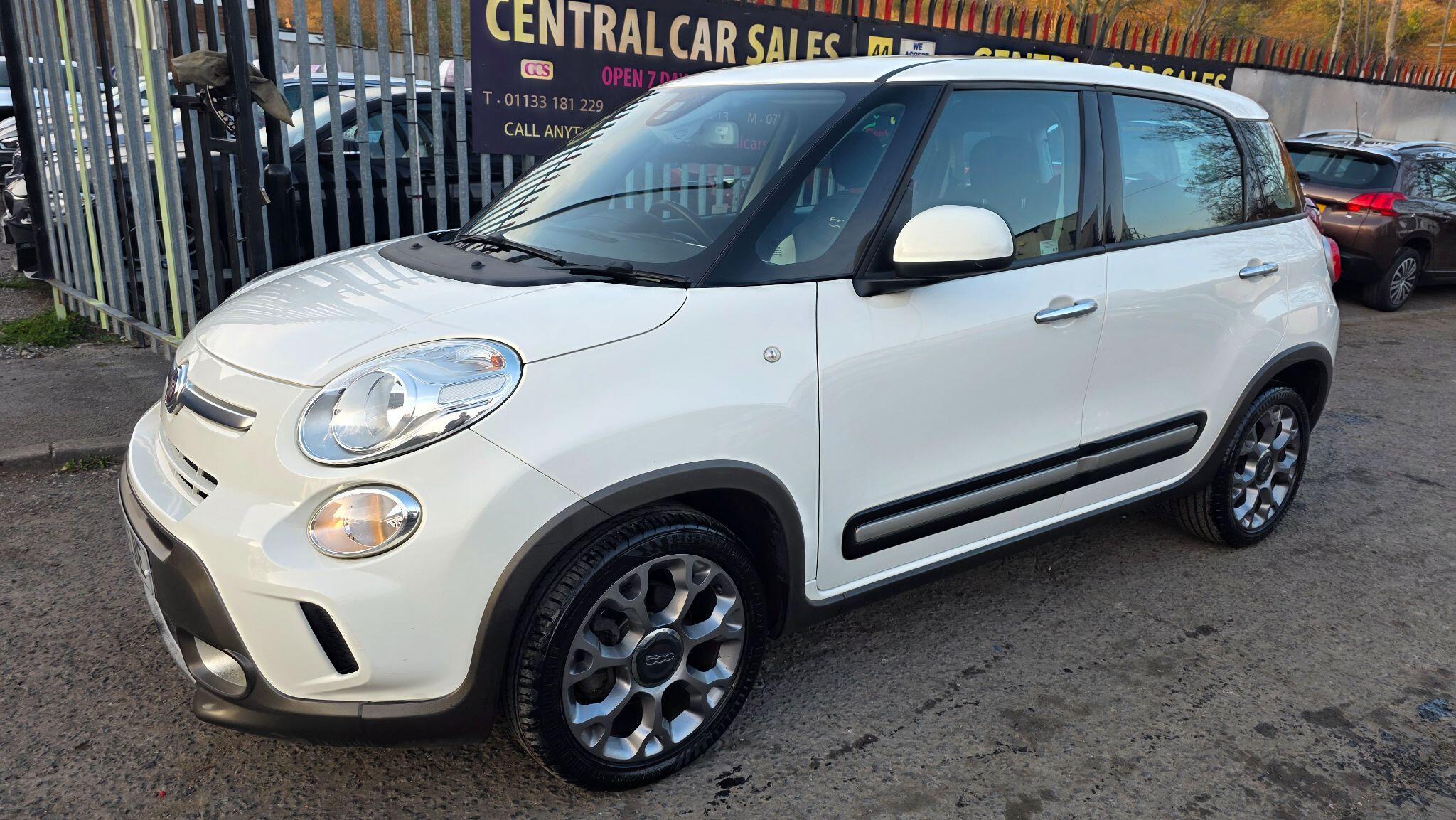 Fiat 500L - Image 19
