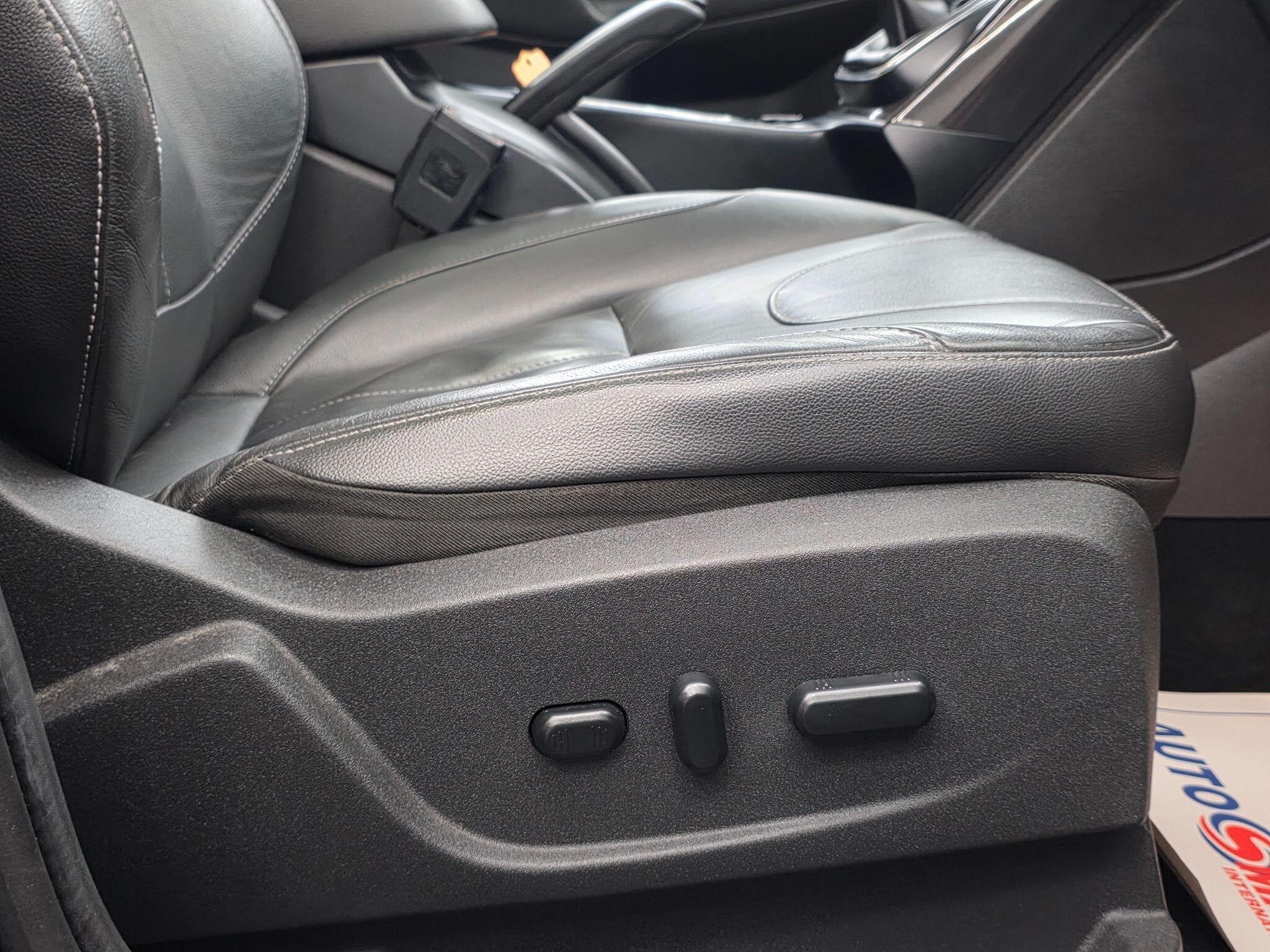 Ford Kuga - Image 32