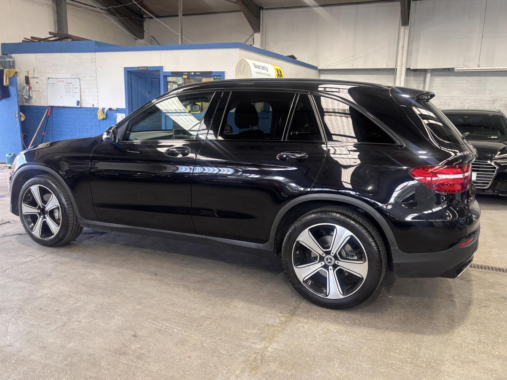 Mercedes GLC - Image 9