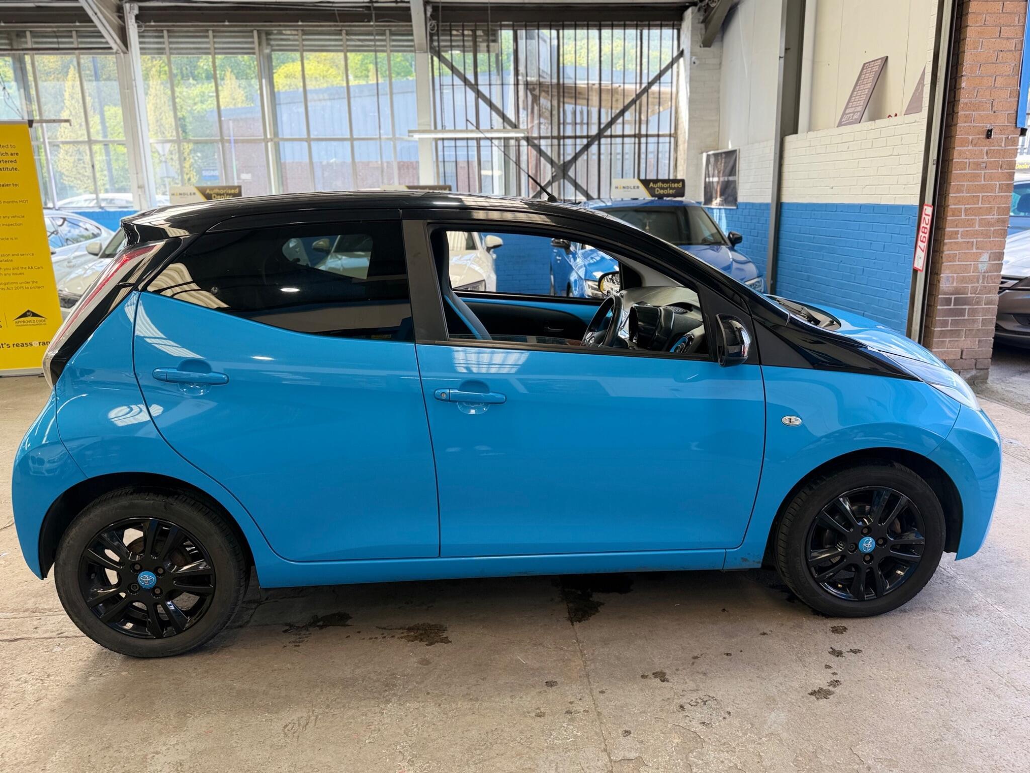 Toyota Aygo - Image 7