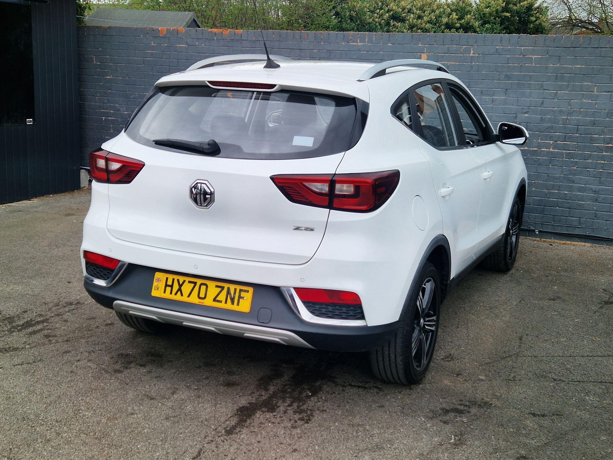 MG MG ZS - Image 10