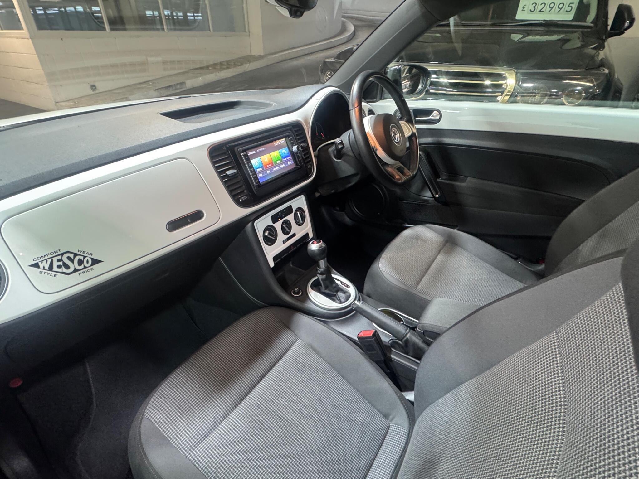 Volkswagen Beetle - Image 10