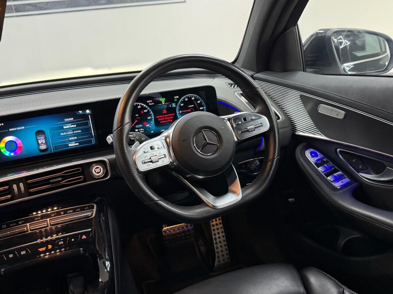 Mercedes Eqc - Image 34