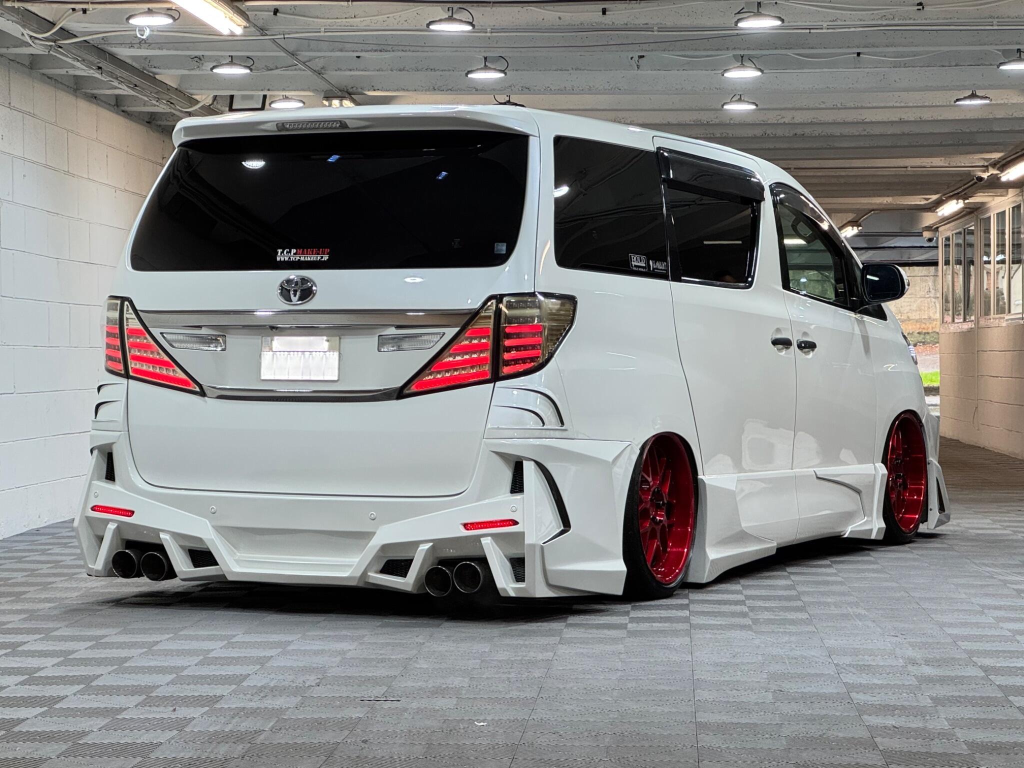 Toyota Vellfire - Image 21