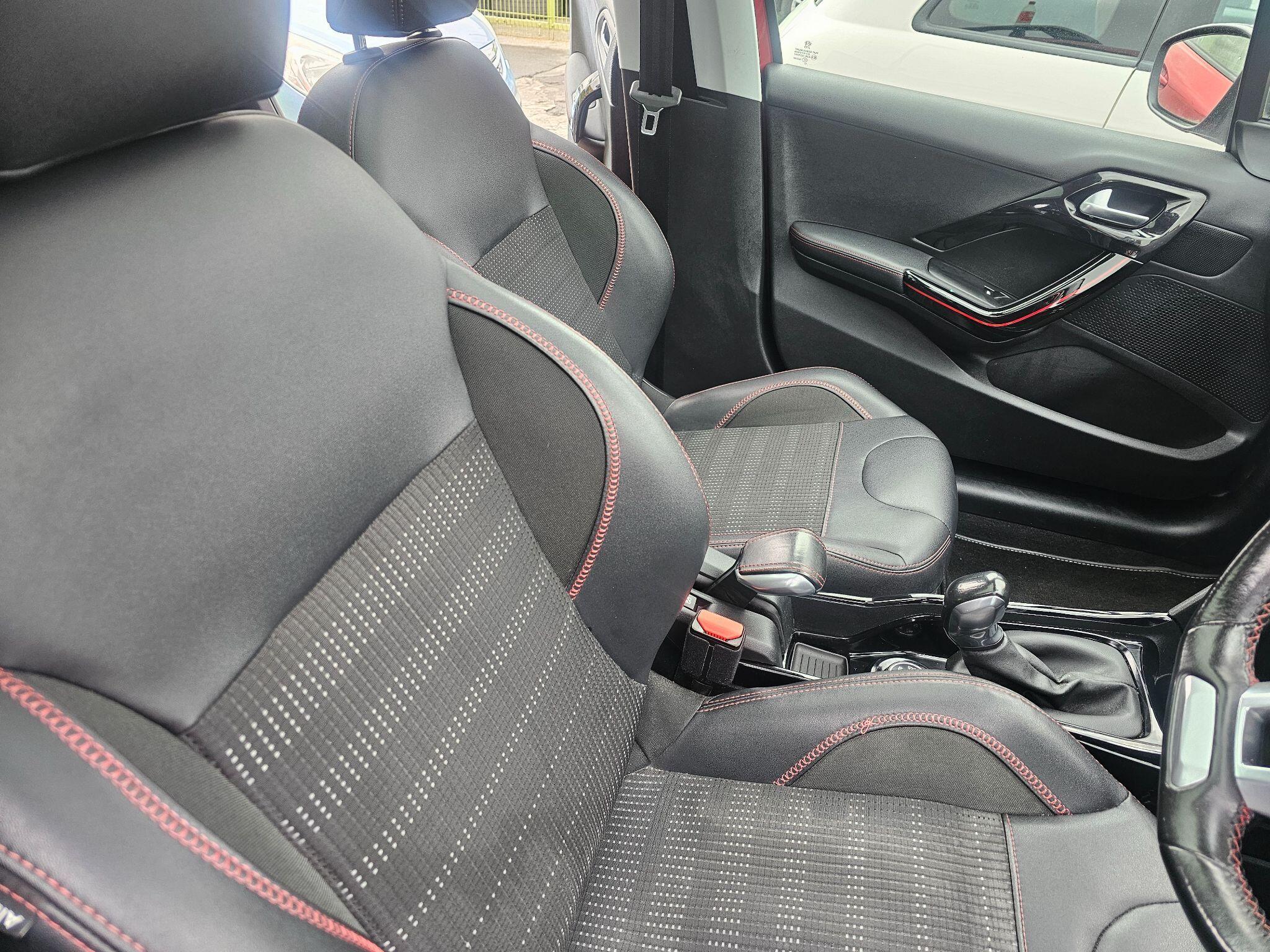 Peugeot 2008 - Image 31