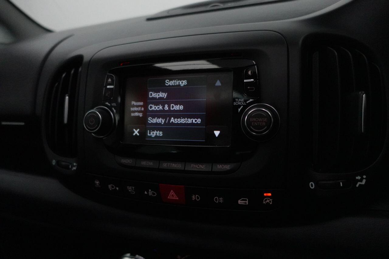 Fiat 500L - Image 19