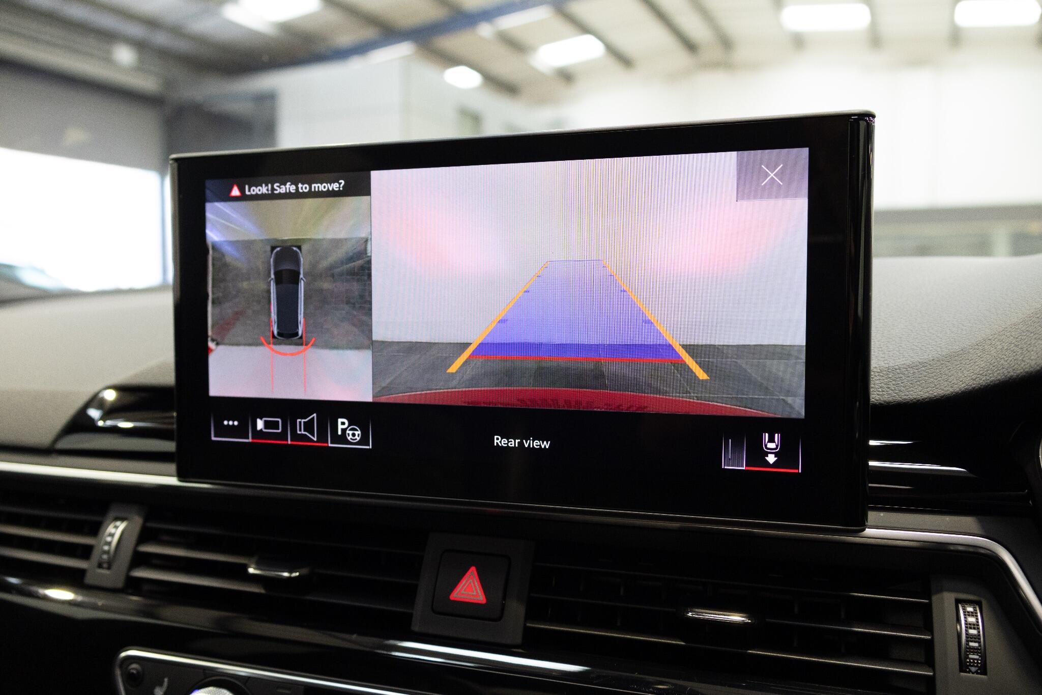 Audi Rs4 Avant - Image 32