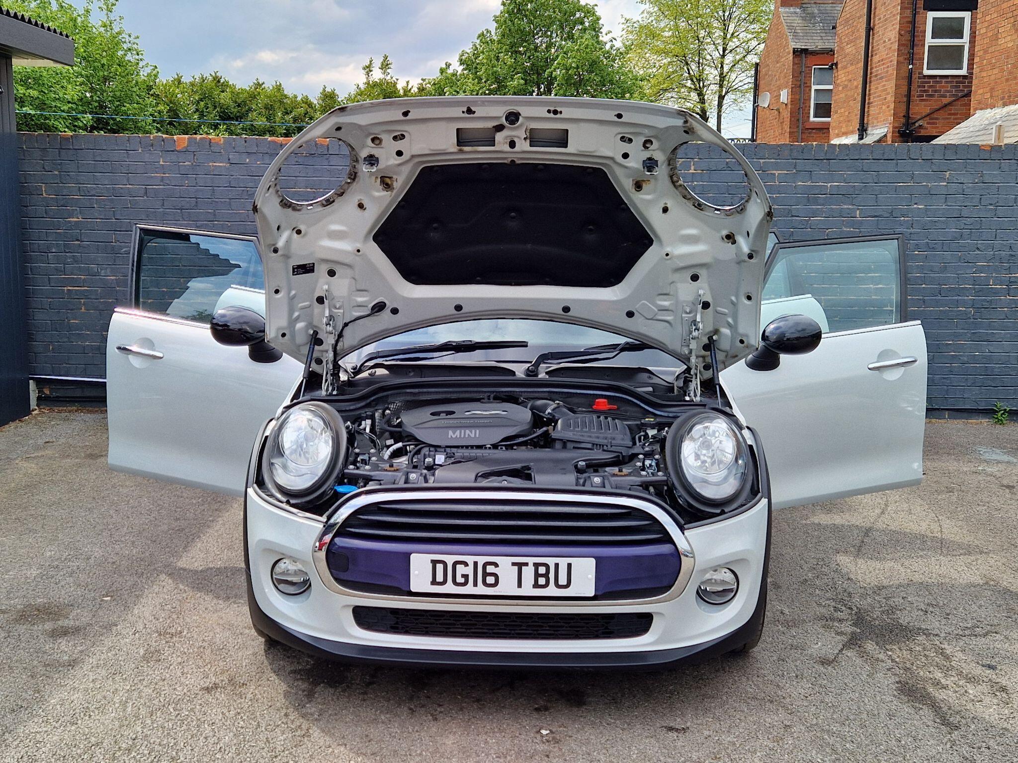 MINI Hatch - Image 13