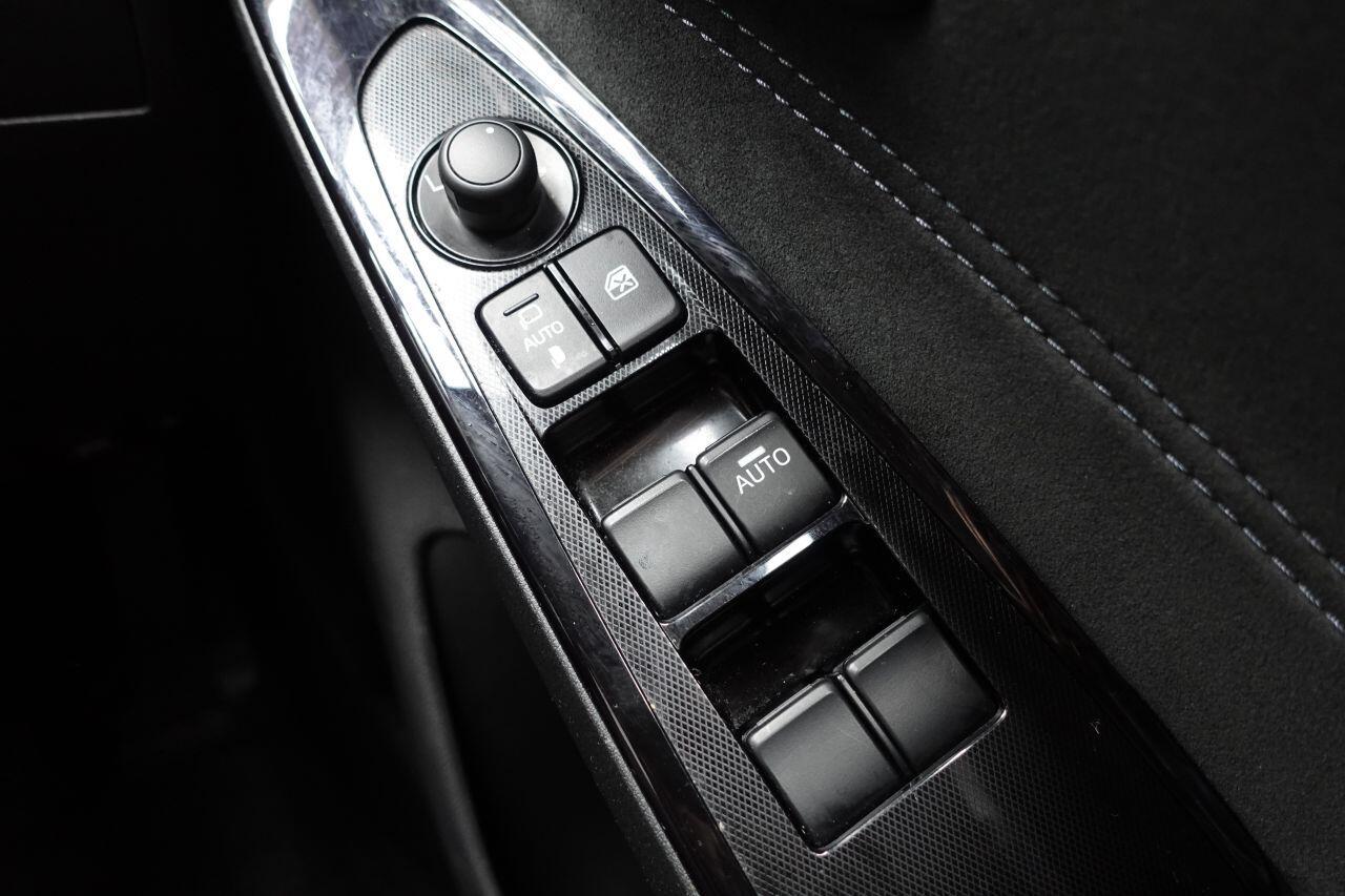 Mazda MAZDA2 - Image 44