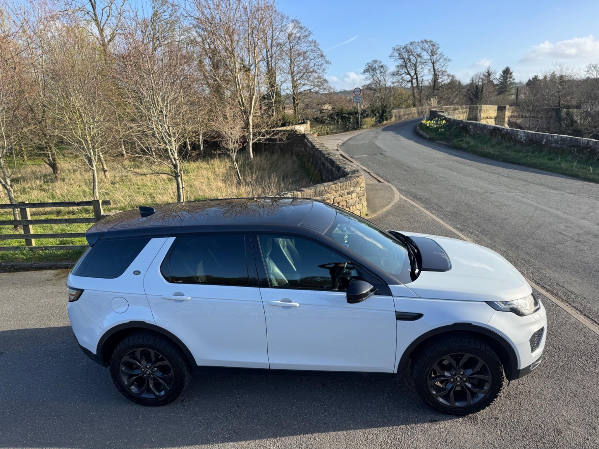 Land Rover DISCOVERY SPORT - Image 18
