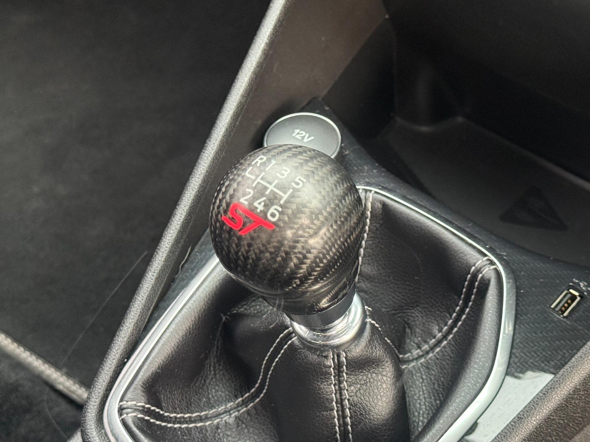 Ford Fiesta - Image 17