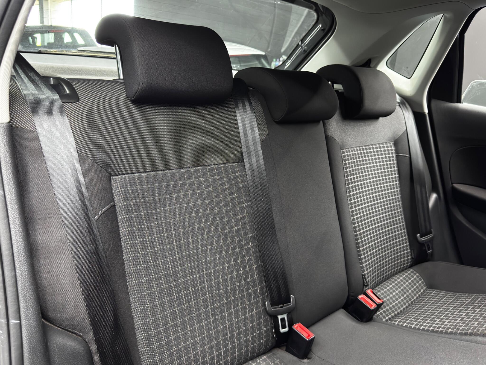 Volkswagen Polo - Image 15