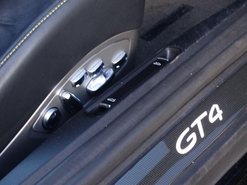 Porsche 718 Cayman - Image 17