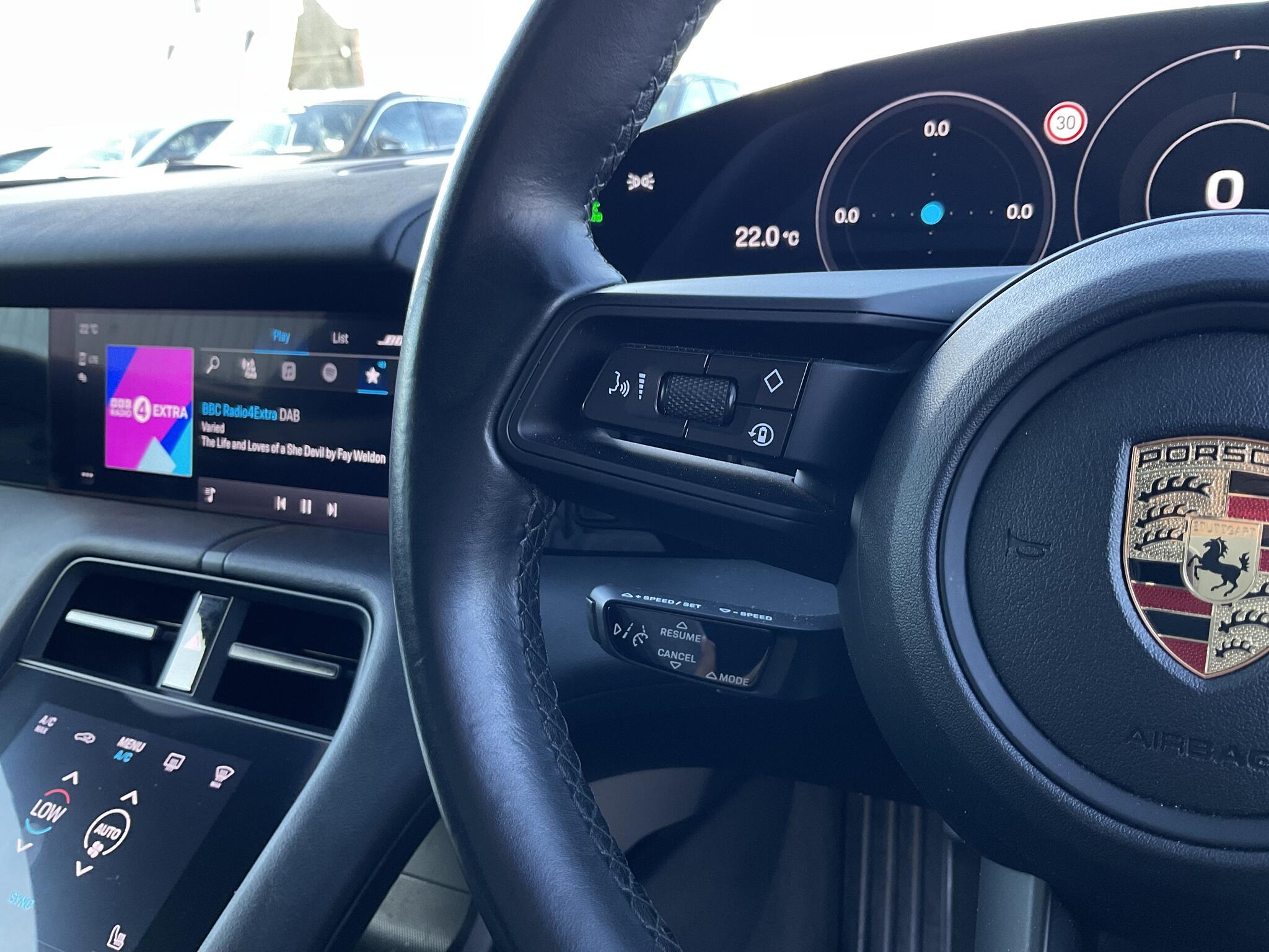 Porsche Taycan - Image 18