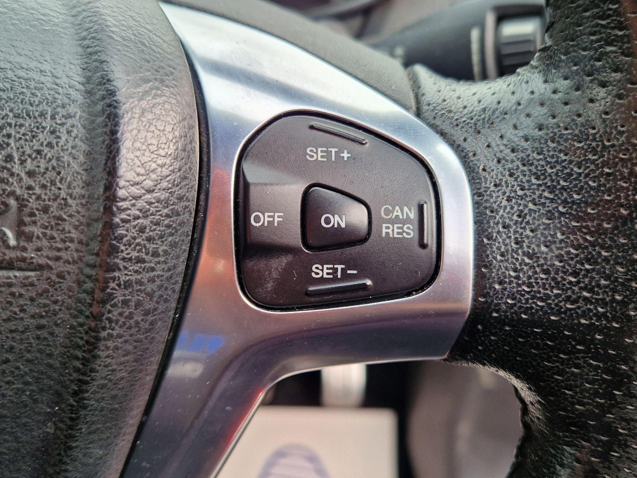 Ford Fiesta - Image 48