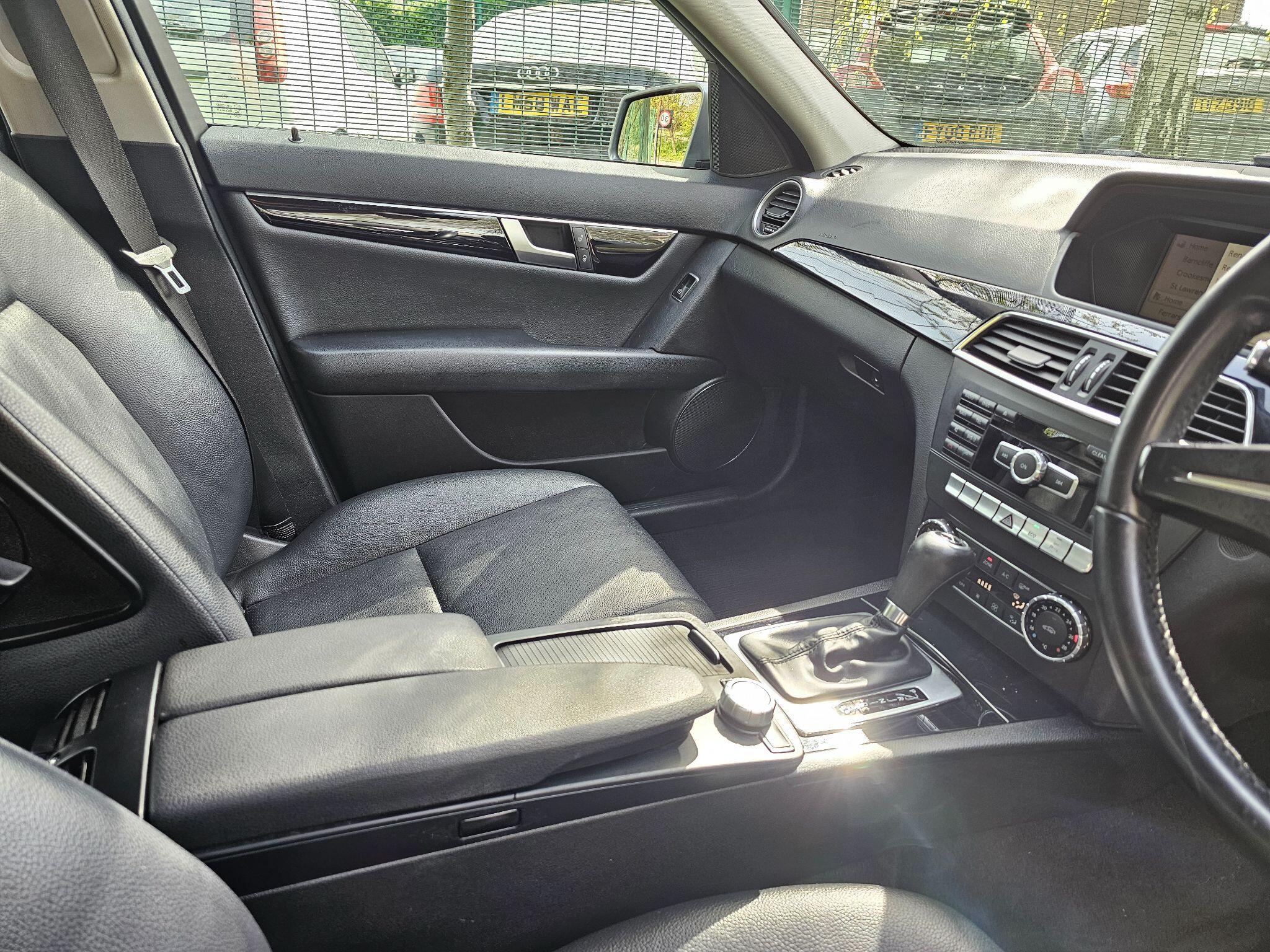 Mercedes C Class - Image 23
