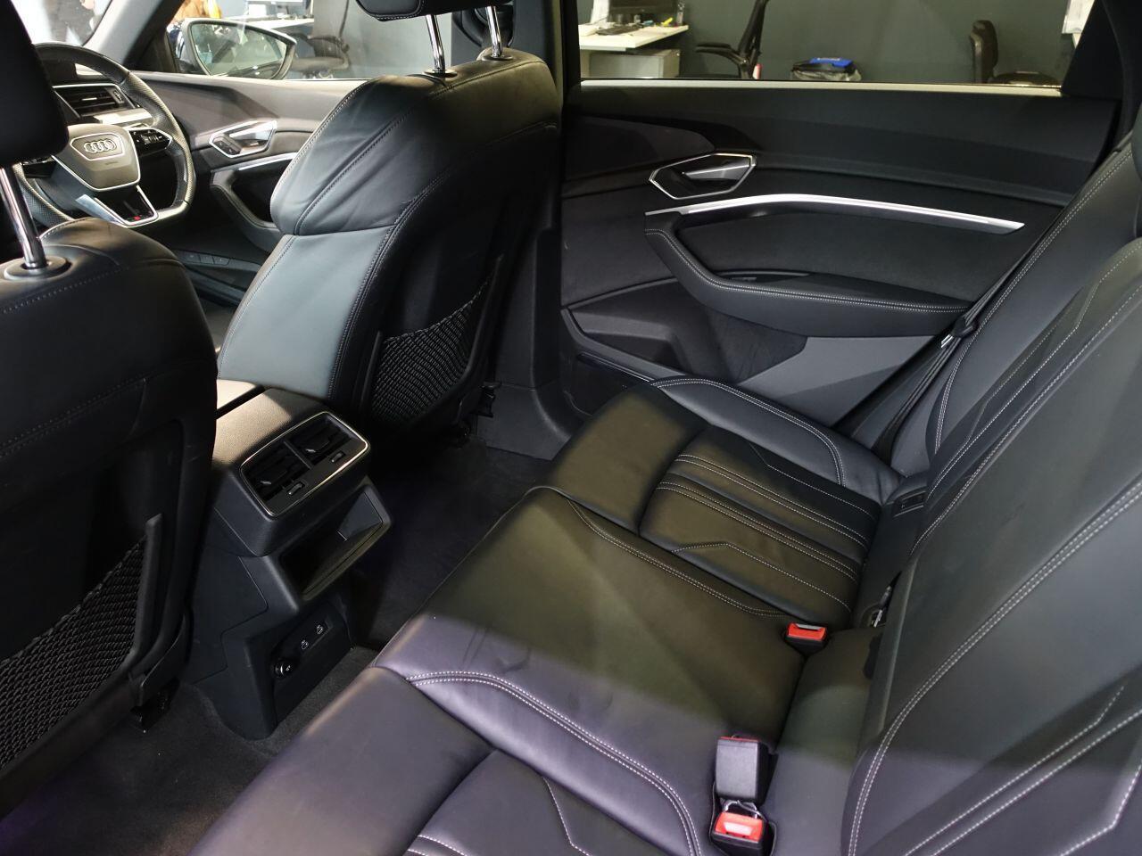 Audi E-Tron - Image 16