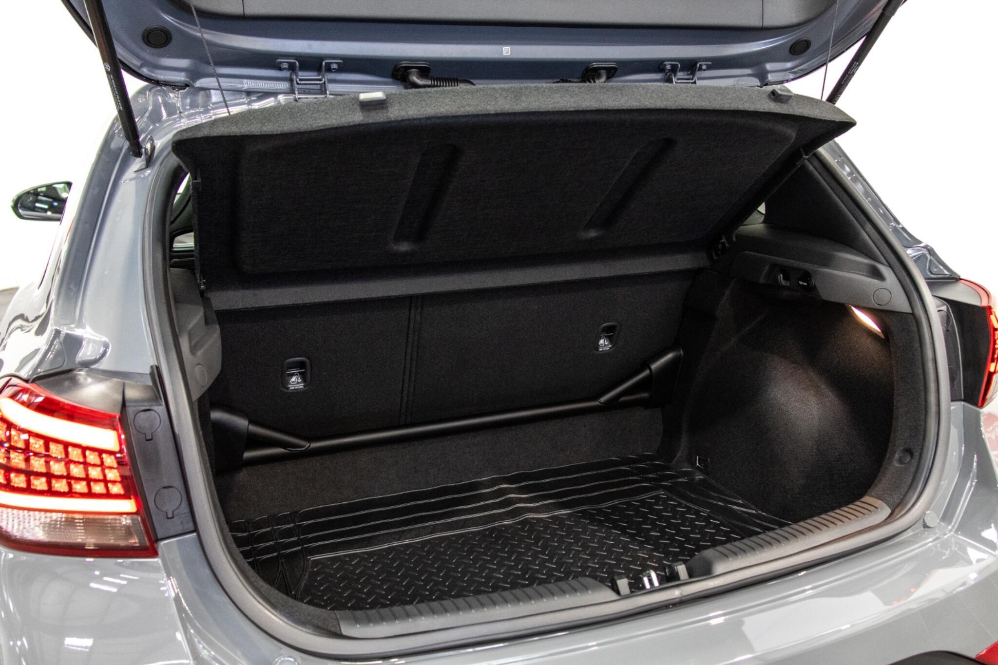 Hyundai i30 - Image 10