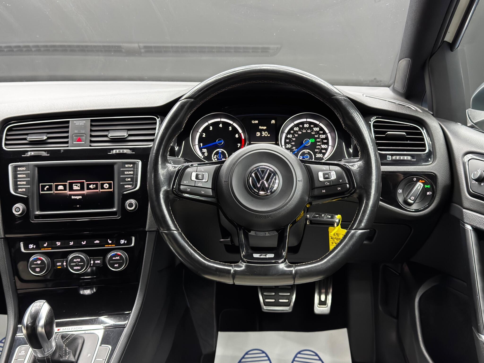 Volkswagen Golf - Image 17