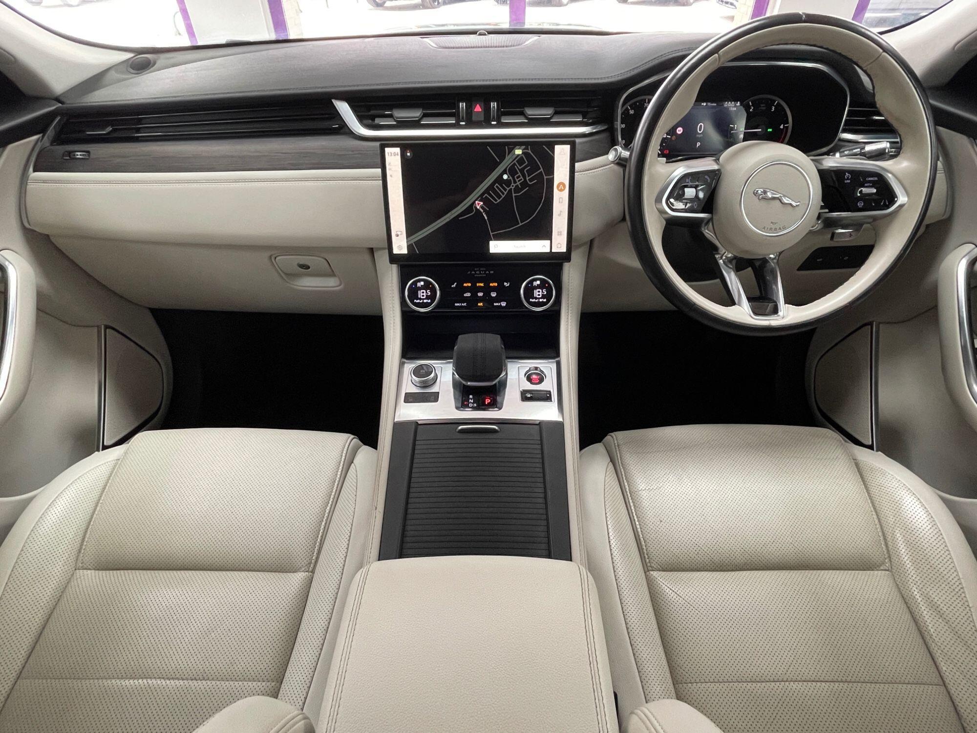 Jaguar F-Pace - Image 2