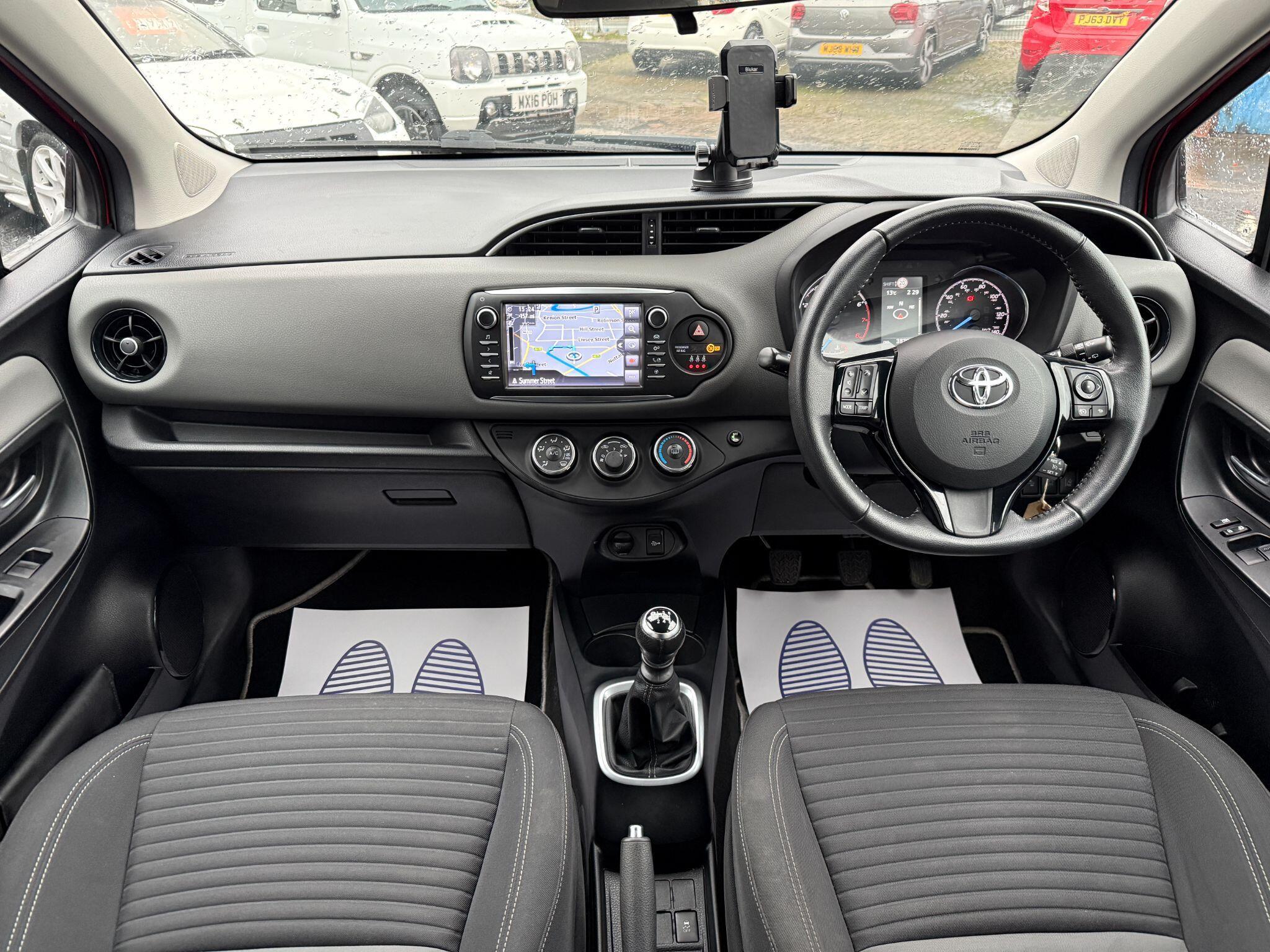 Toyota Yaris - Image 3