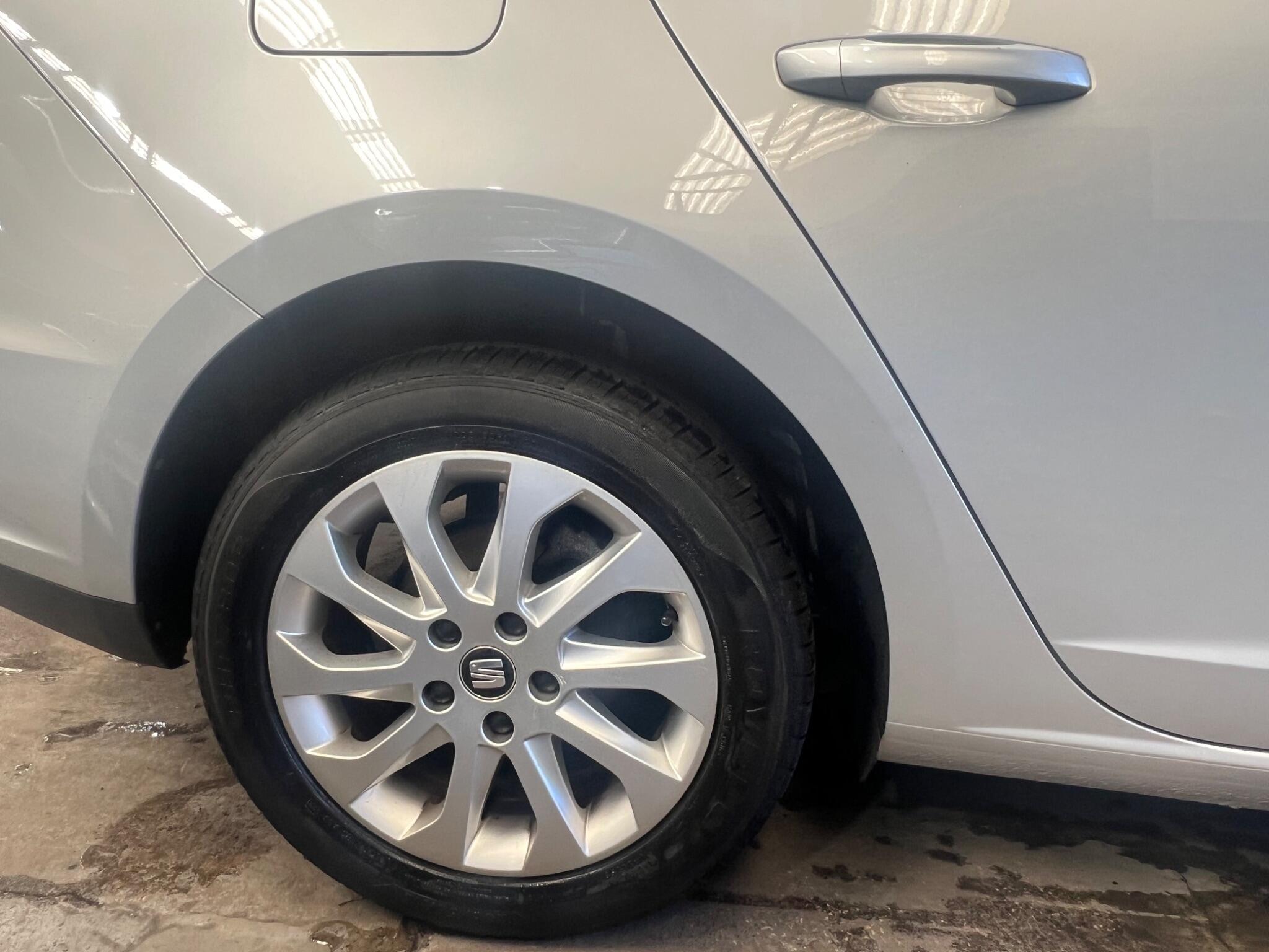 SEAT Leon - Image 19