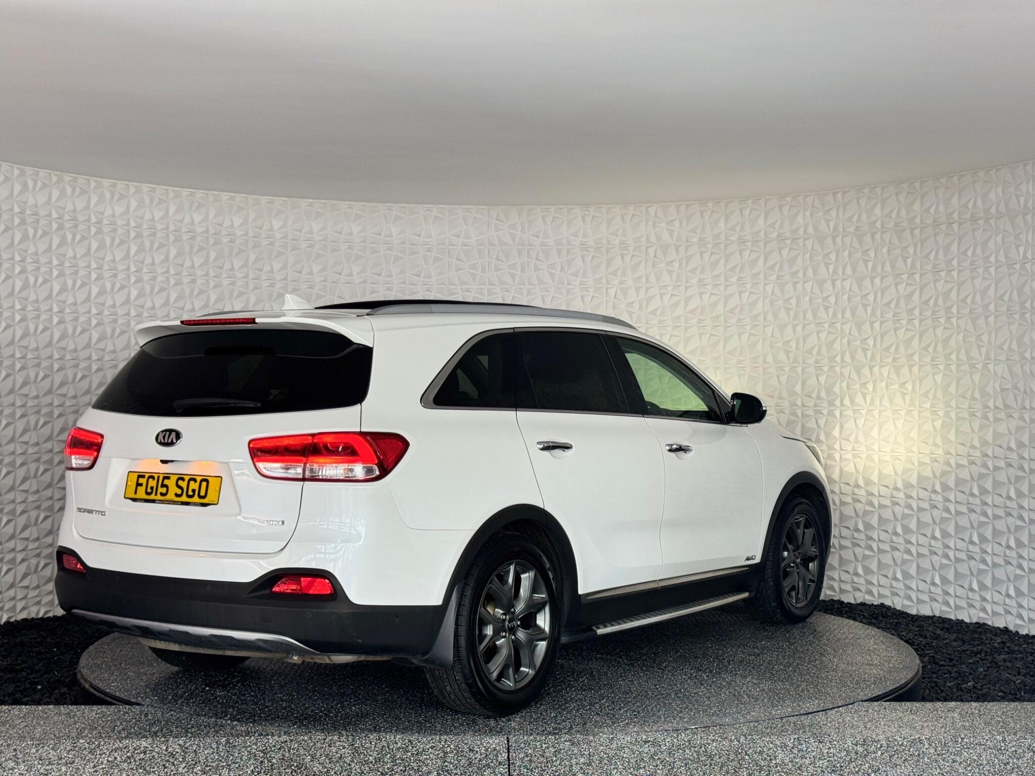 Kia Sorento - Image 11