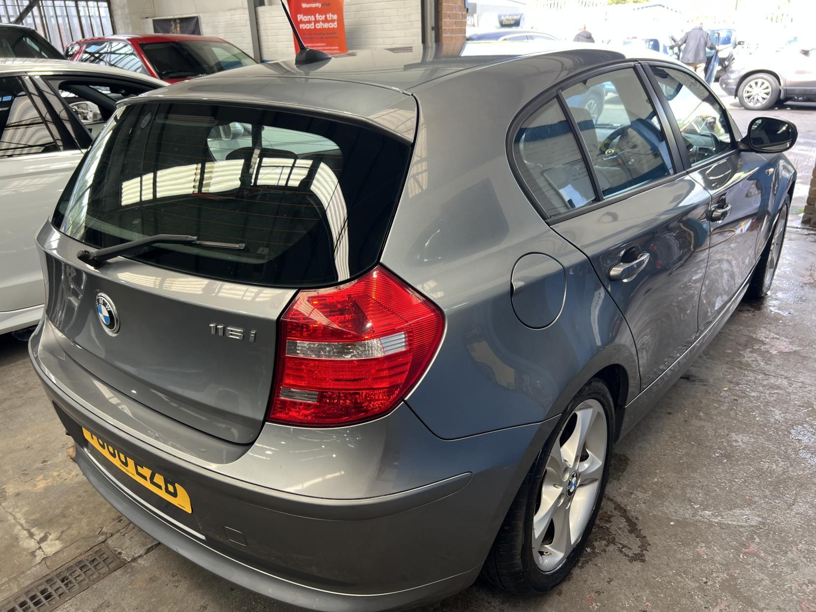 BMW 1 Series - Image 6