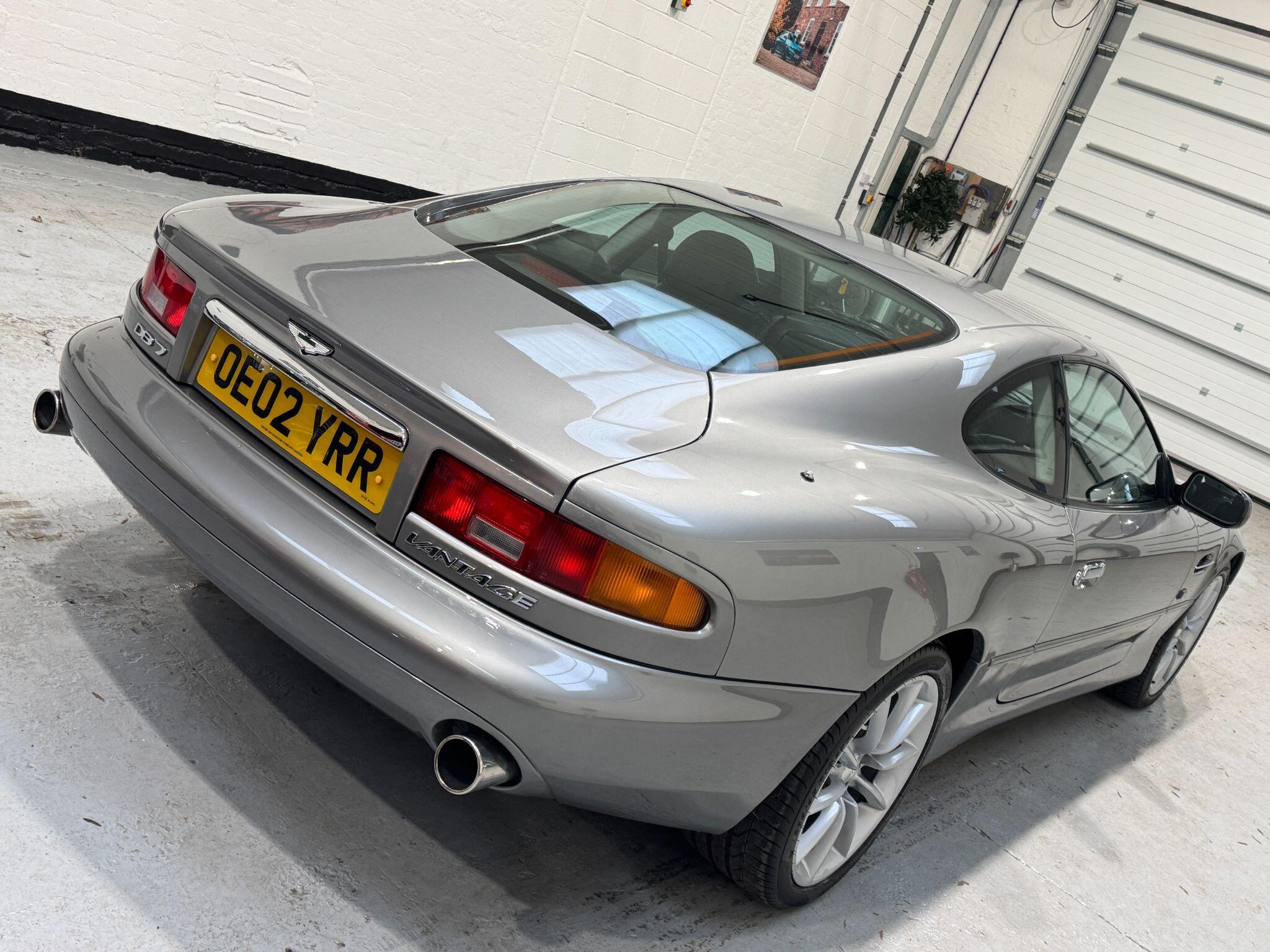 Aston Martin DB7 - Image 27