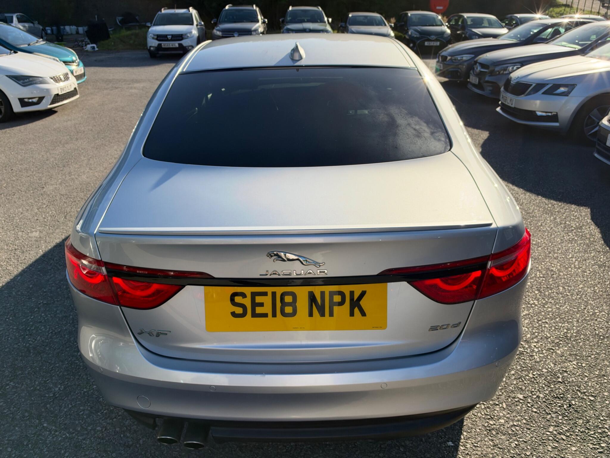 Jaguar XF - Image 16