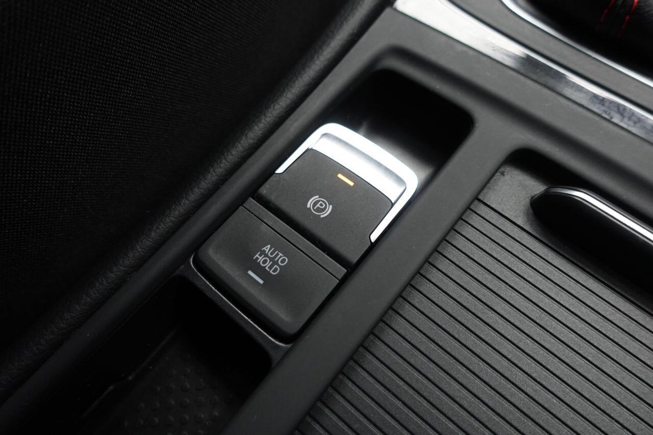 Volkswagen Golf - Image 54