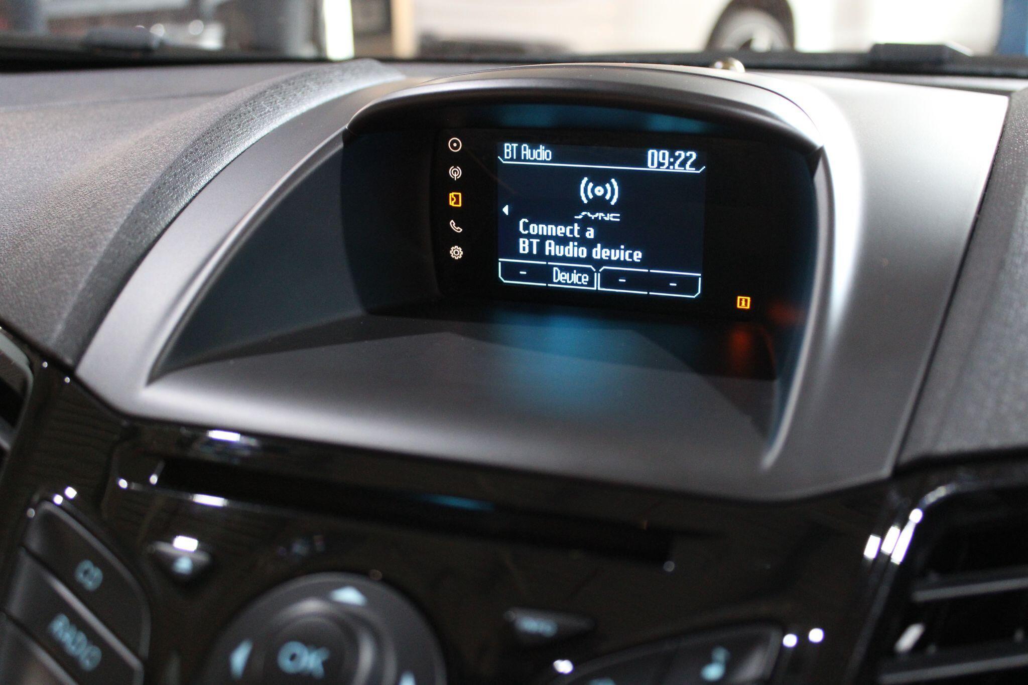 Ford Fiesta - Image 21